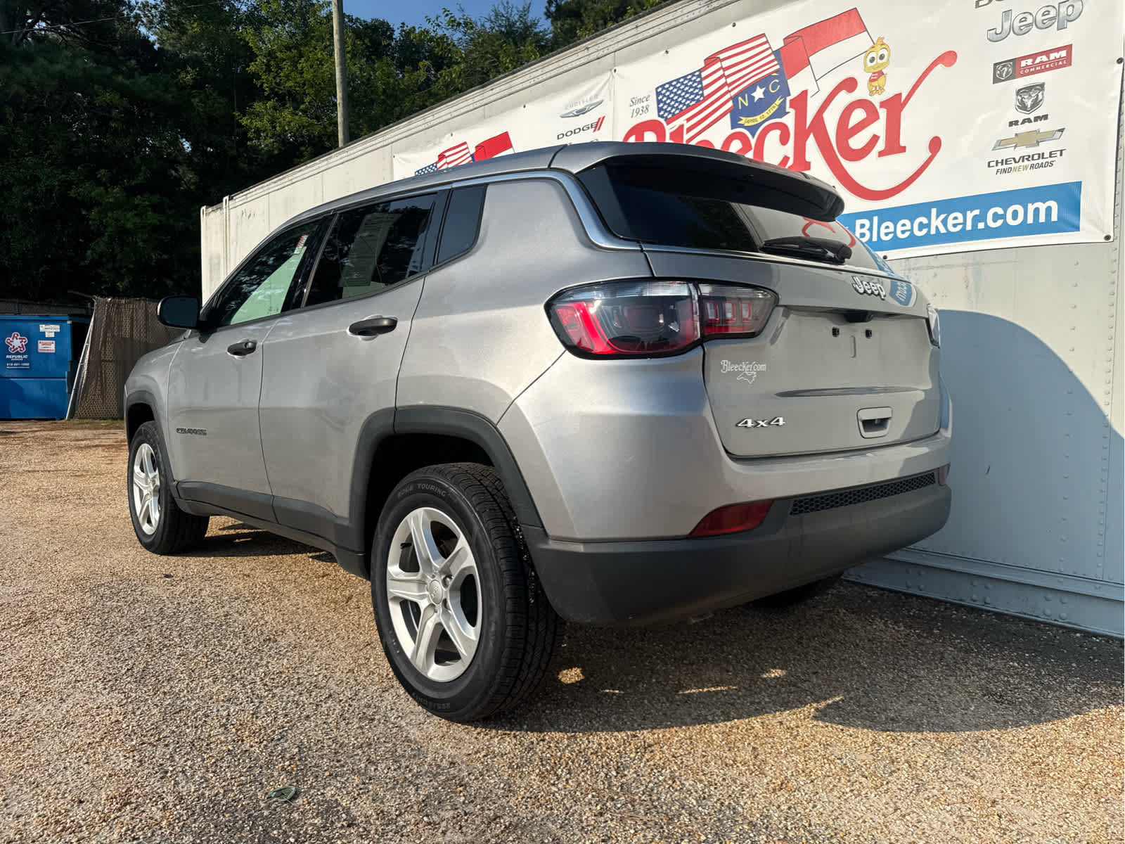 Used 2023 Jeep Compass Sport AWD/4WD image 8