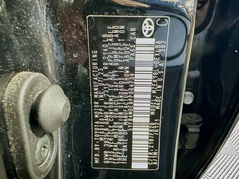 Certified 2023 Toyota Corolla LE image 29