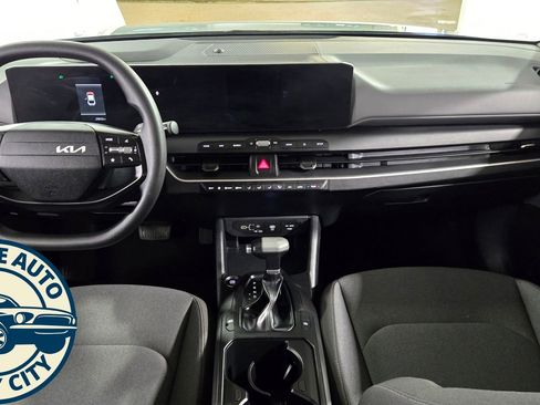 Used 2025 Kia K4 FWD image 22
