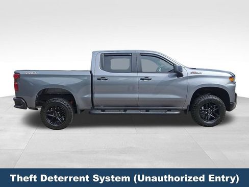 Used 2020 Chevrolet Silverado 1500 Custom Trail Boss w/ Custom Convenience Package AWD/4WD image 9