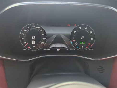 Used 2022 Jaguar F-PACE SVR AWD/4WD image 15