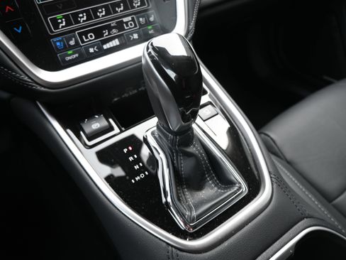 Certified 2025 Subaru Outback Touring w/ Popular Package #2 image 27