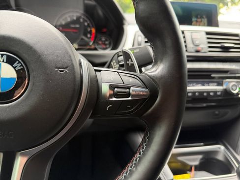 Used 2020 BMW M4 Convertible RWD image 16