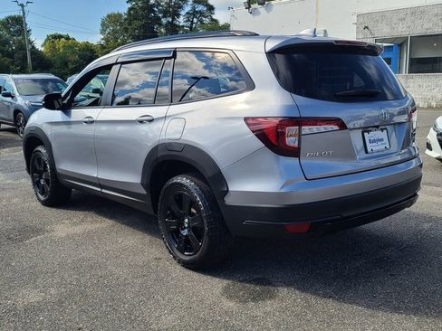 Used 2022 Honda Pilot TrailSport image 3