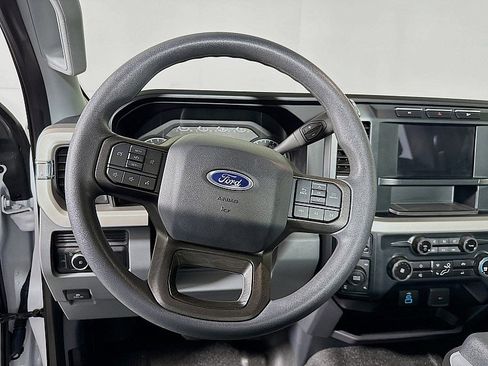 Used 2023 Ford F250 XL w/ 360-Degree Camera Package image 12
