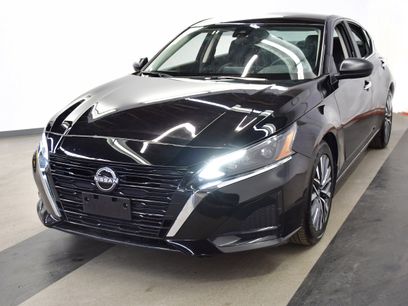 Used 2025 Nissan Altima 2.5 SV