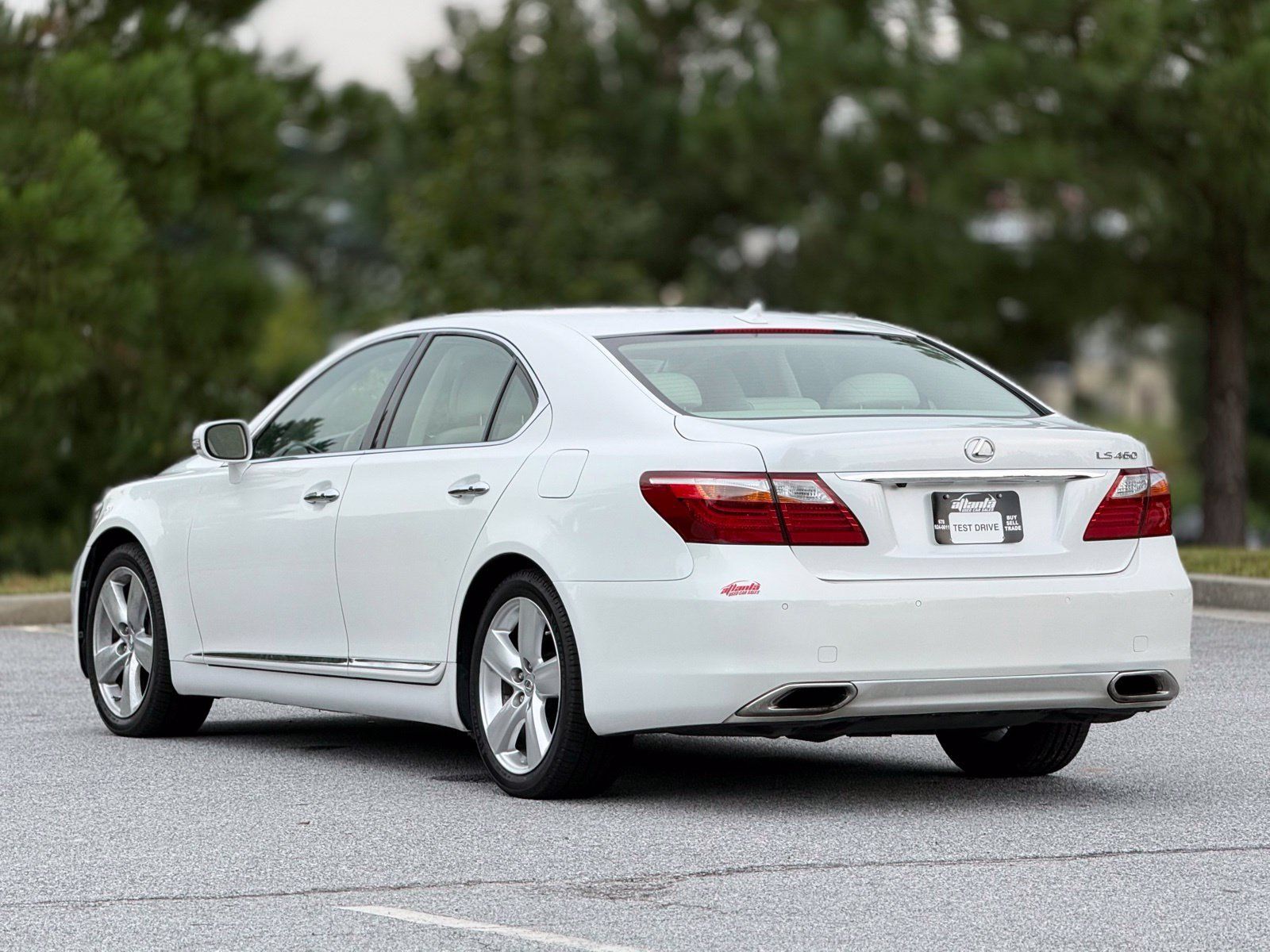 Used 2011 Lexus LS 460 w/ Comfort Pkg RWD image 10