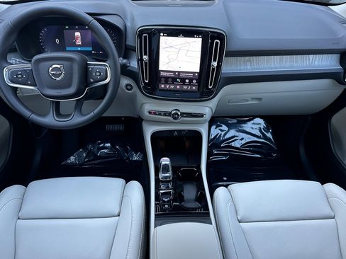 New 2026 Volvo XC40 B5 Ultra image 11