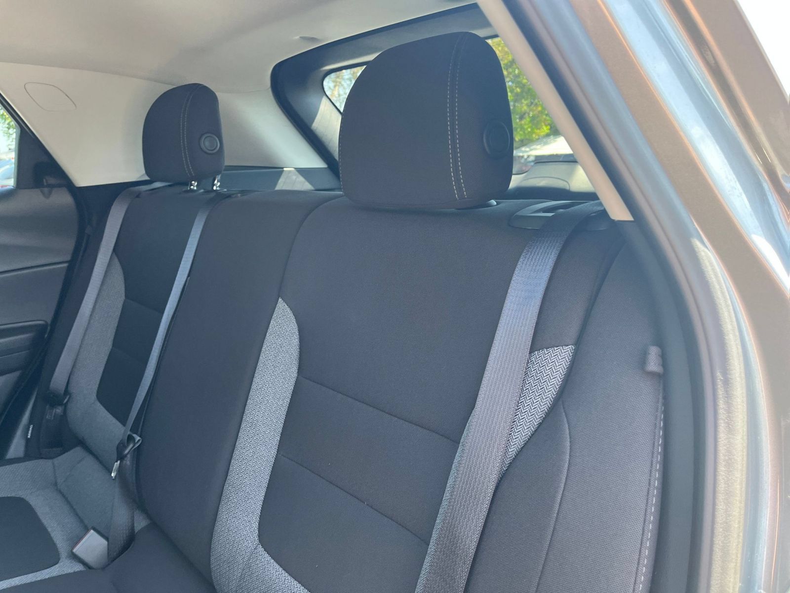 Used 2025 Chevrolet TrailBlazer LT FWD image 37