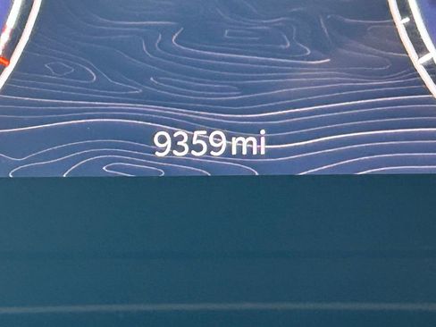 Used 2025 Jeep Grand Cherokee L Laredo image 27