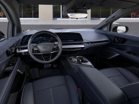 New 2026 Cadillac Optiq Sport 2 w/ LPO, Floor Liner Package AWD/4WD image 15
