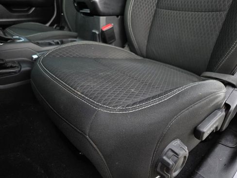 Used 2021 Jeep Wrangler Unlimited Sport S image 23