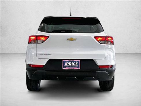 Used 2023 Chevrolet TrailBlazer LS FWD image 4