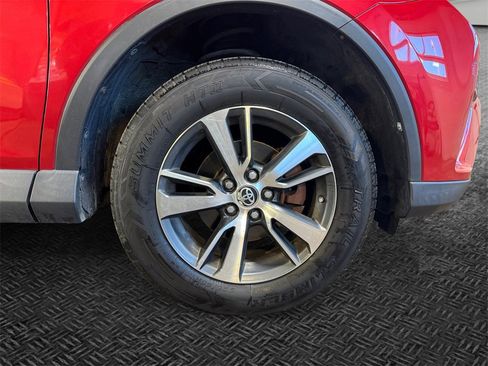 Used 2016 Toyota RAV4 XLE image 11