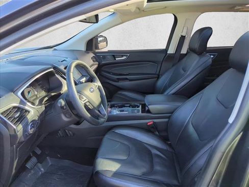 Used 2019 Ford Edge Titanium w/ Equipment Group 301A image 15
