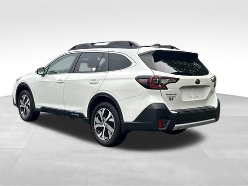 Used 2022 Subaru Outback Limited w/ Popular Package #2 AWD/4WD image 3