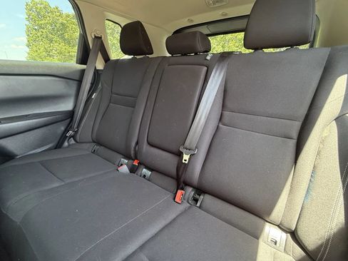 Used 2025 Nissan Rogue S AWD/4WD image 9