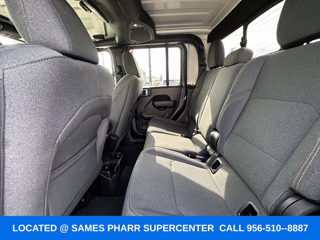 Used 2025 Jeep Gladiator Sport AWD/4WD image 18