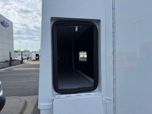 New 2026 Ford Transit 350 w/ Interior Upgrade Package RWD image 29