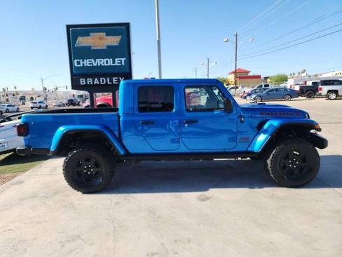 Used 2022 Jeep Gladiator Mojave w/ Cold Weather Group AWD/4WD image 3