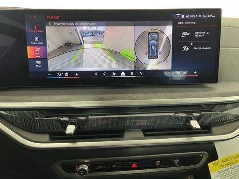 Used 2025 BMW X7 xDrive40i w/ Premium Package image 17