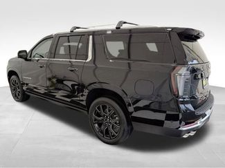 New 2026 Chevrolet Suburban High Country video 2