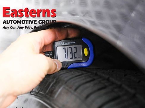 Used 2024 Kia Carnival LX image 29