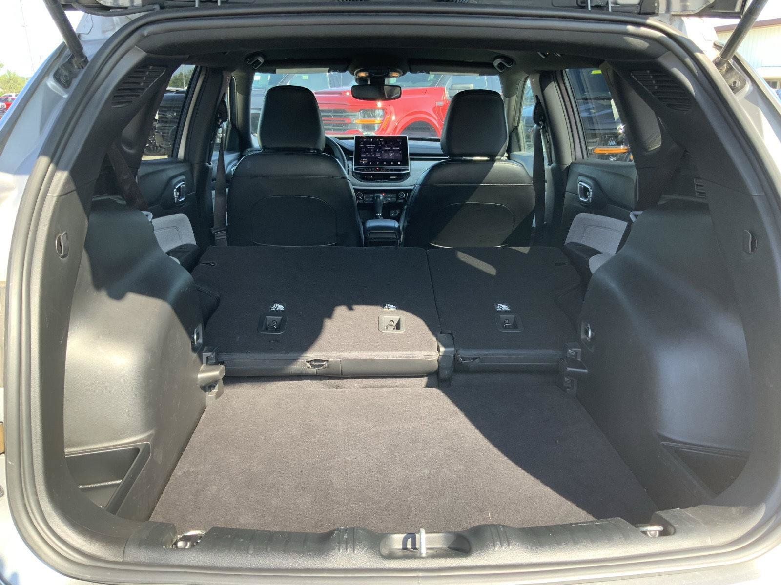 Used 2023 Jeep Compass Latitude AWD/4WD image 12