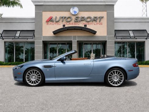 Used 2007 Aston Martin DB9 Volante RWD image 2