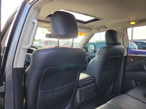 Used 2018 Nissan Armada SL w/ Premium Package image 11
