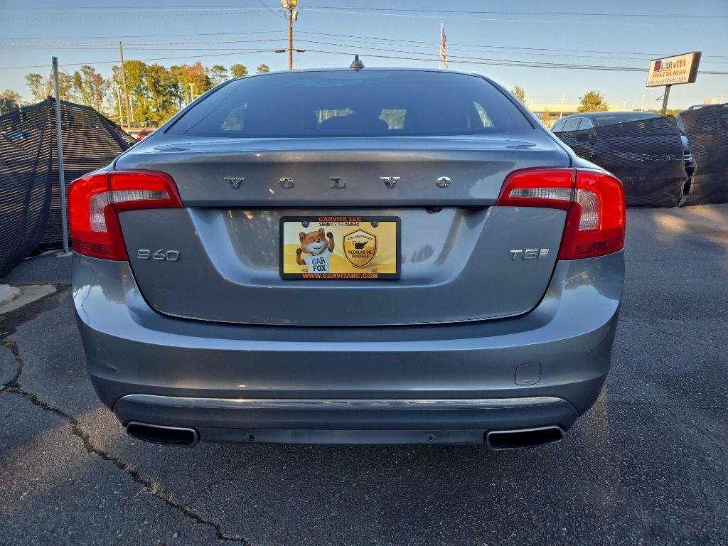 Used 2017 Volvo S60 T5 Inscription FWD image 6