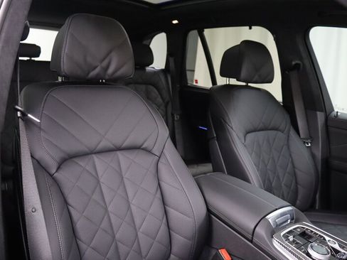 Used 2026 BMW X5 M60i AWD/4WD image 27