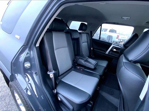 Used 2024 Toyota 4Runner SR5 Premium w/ Moonroof Package image 18