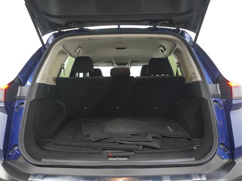 Used 2023 Nissan Rogue SV AWD/4WD image 18