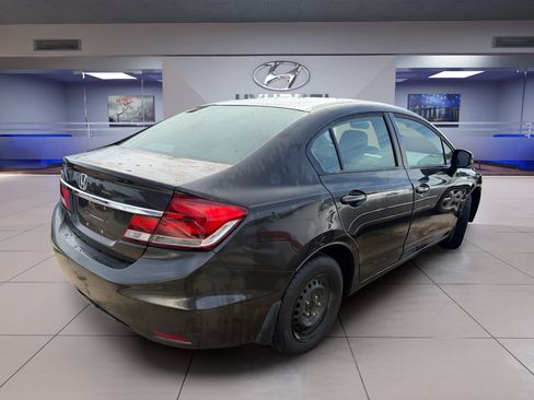 Used 2013 Honda Civic LX image 3