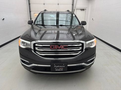 Used 2017 GMC Acadia SLE FWD image 2