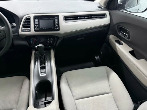 Used 2019 Honda HR-V LX image 29