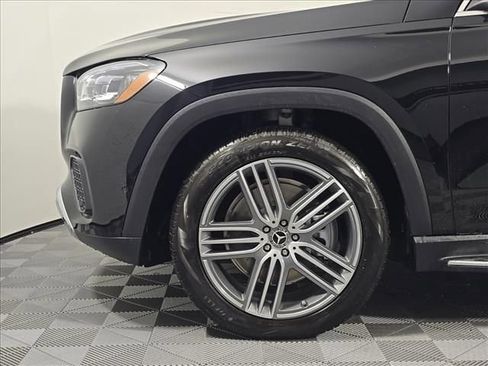 New 2026 Mercedes-Benz GLS 450 4MATIC image 11