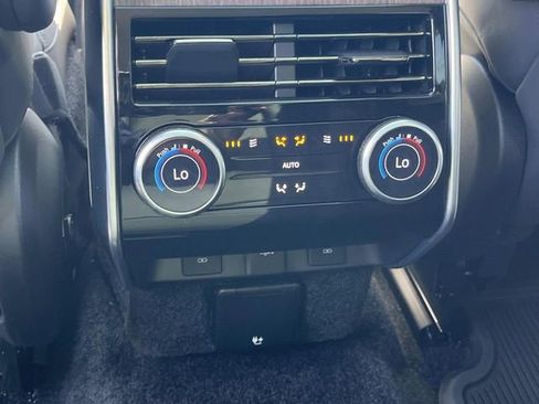 Used 2023 Land Rover Range Rover SE AWD/4WD image 19