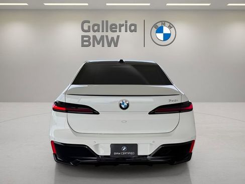 Certified 2024 BMW 740i image 9
