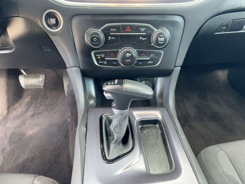 Used 2018 Dodge Charger SXT Plus w/ Blacktop Package image 17