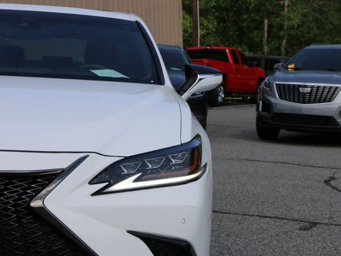 Used 2019 Lexus ES 350 F Sport w/ Accessory Package 2 FWD image 13