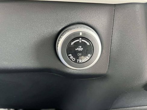 Used 2025 Lincoln Navigator Reserve AWD/4WD image 21