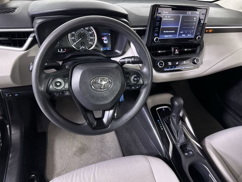 Used 2022 Toyota Corolla LE image 57