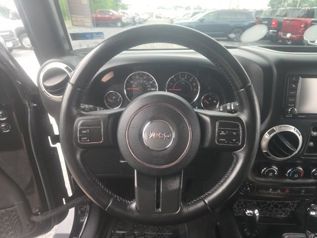 Used 2018 Jeep Wrangler Unlimited Sahara AWD/4WD image 28