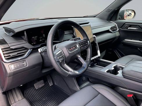 Used 2024 GMC Acadia Elevation w/ Luxury Package FWD image 15