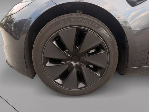 Used 2025 Tesla Model 3 Long Range RWD image 32