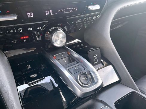 Used 2024 Acura MDX SH-AWD image 34