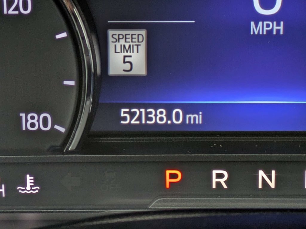 Certified 2021 Ford Escape SE w/ SE Sport Appearance Package FWD image 30