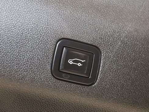 Used 2023 Chevrolet Tahoe LT AWD/4WD image 53